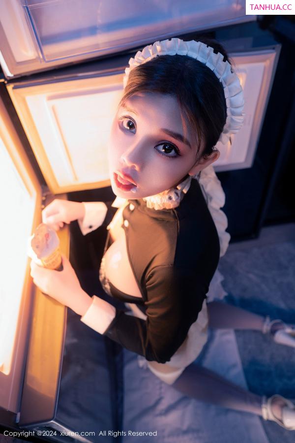   [XiuRen]高清写真图 2024.08.05 No.8966 小童颜 丝袜美臀第54张图片
